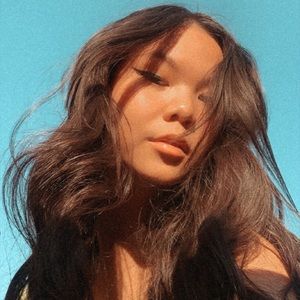 Meet your Posher, Zita